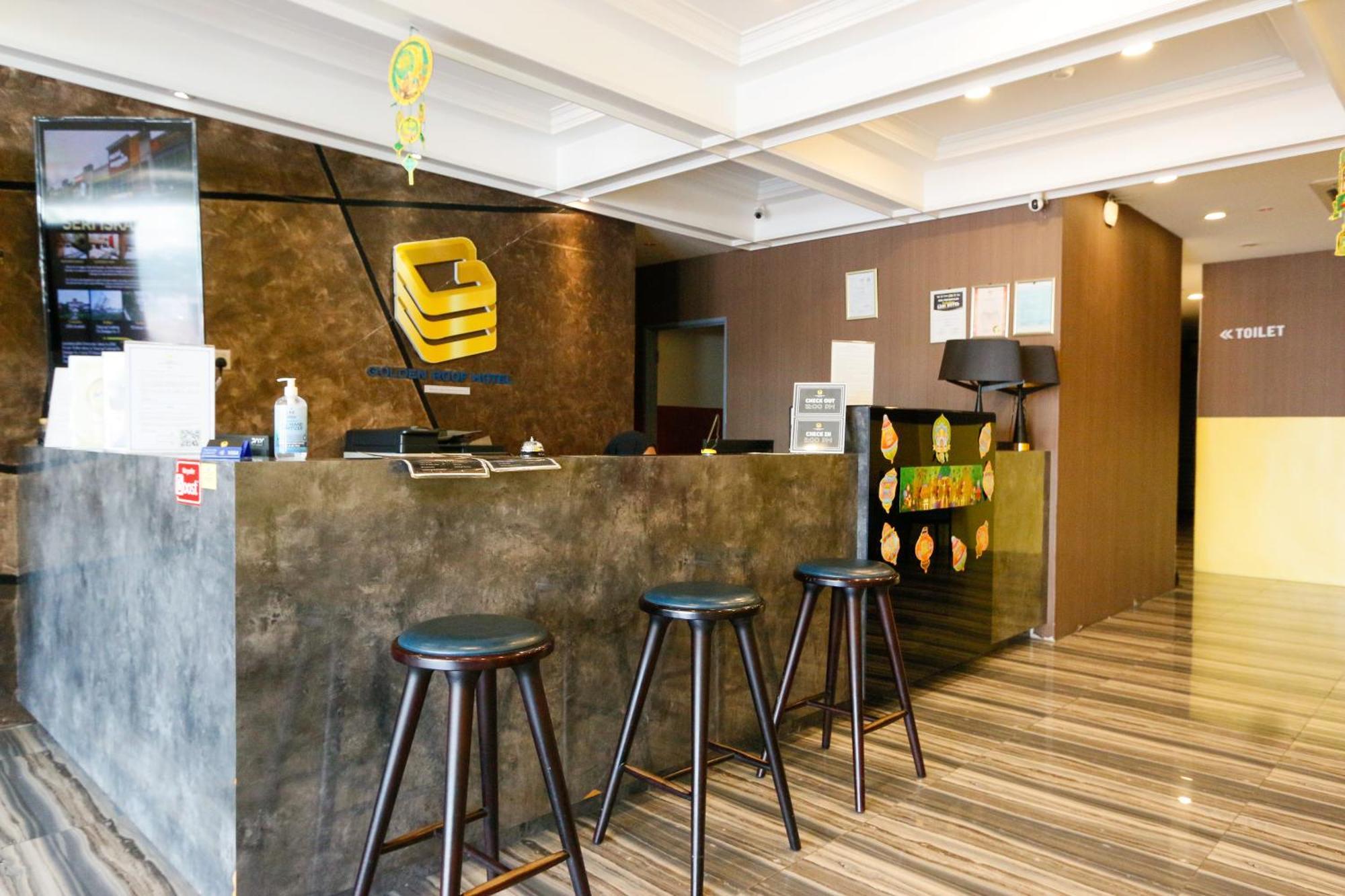 Golden Roof Hotel, Сери-Искандар Экстерьер фото
